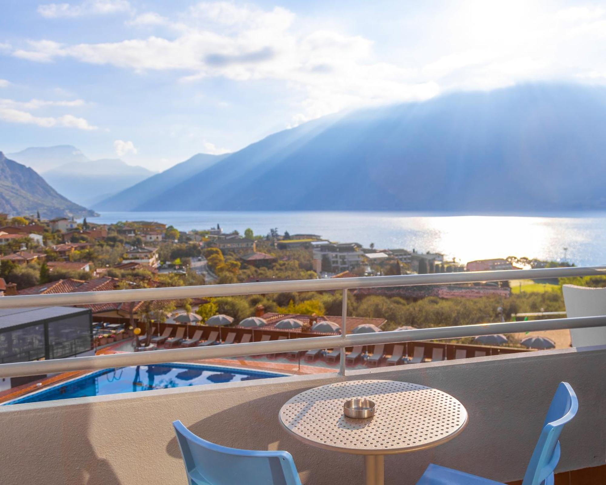 Aria Life Hotel Лімоне-суль-Гарда Екстер'єр фото