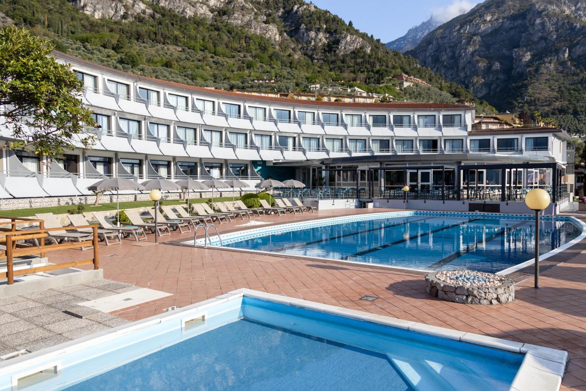 Aria Life Hotel Лімоне-суль-Гарда Екстер'єр фото